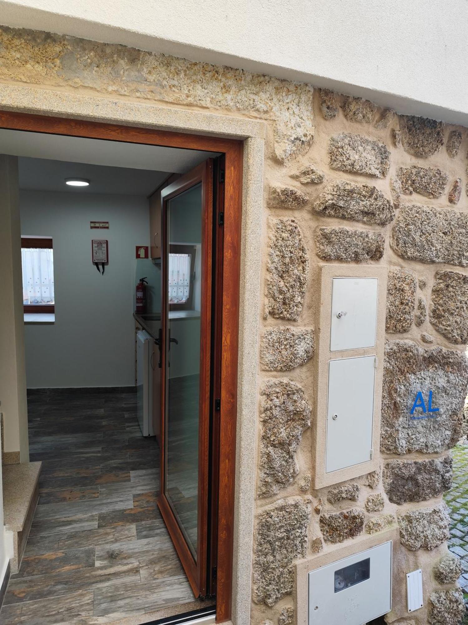 Casinhas Da Aldeia-Casa Da Xiquita Villa Seia Ngoại thất bức ảnh